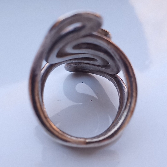 VINTAGE Artisan 925 Silver Green Stone Ring Unique *SALE PRICE THRU  FEB.19 ONLY - Picture 6 of 16